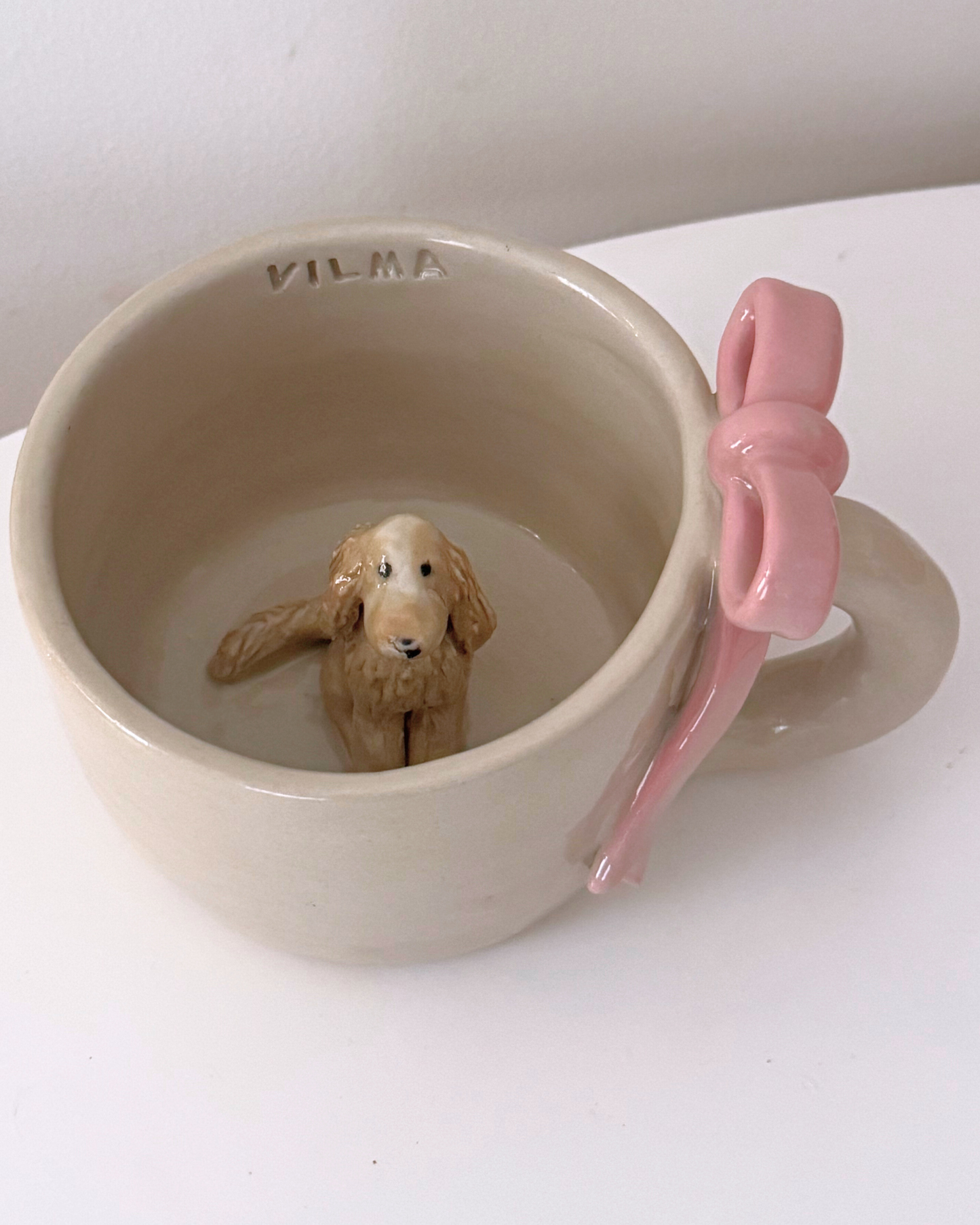 Personalisierte Haustiertasse mit Schleife