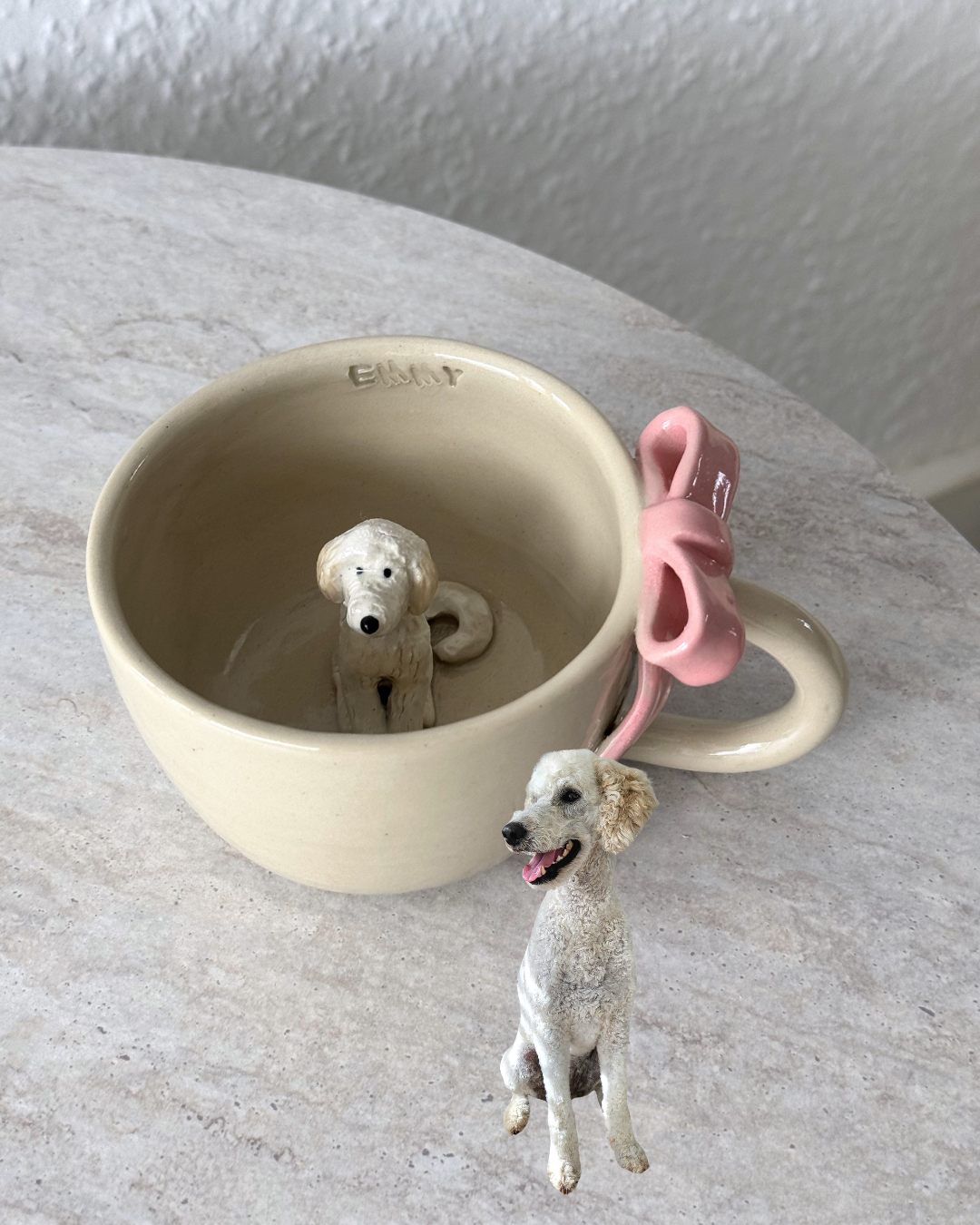Personalisierte Haustiertasse mit Schleife