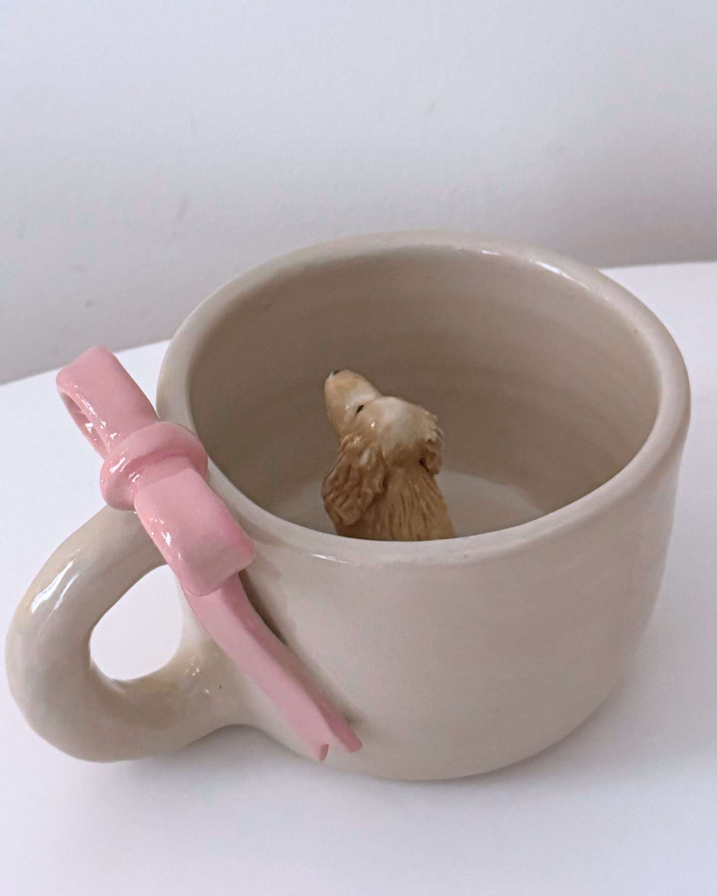 Personalisierte Haustiertasse mit Schleife