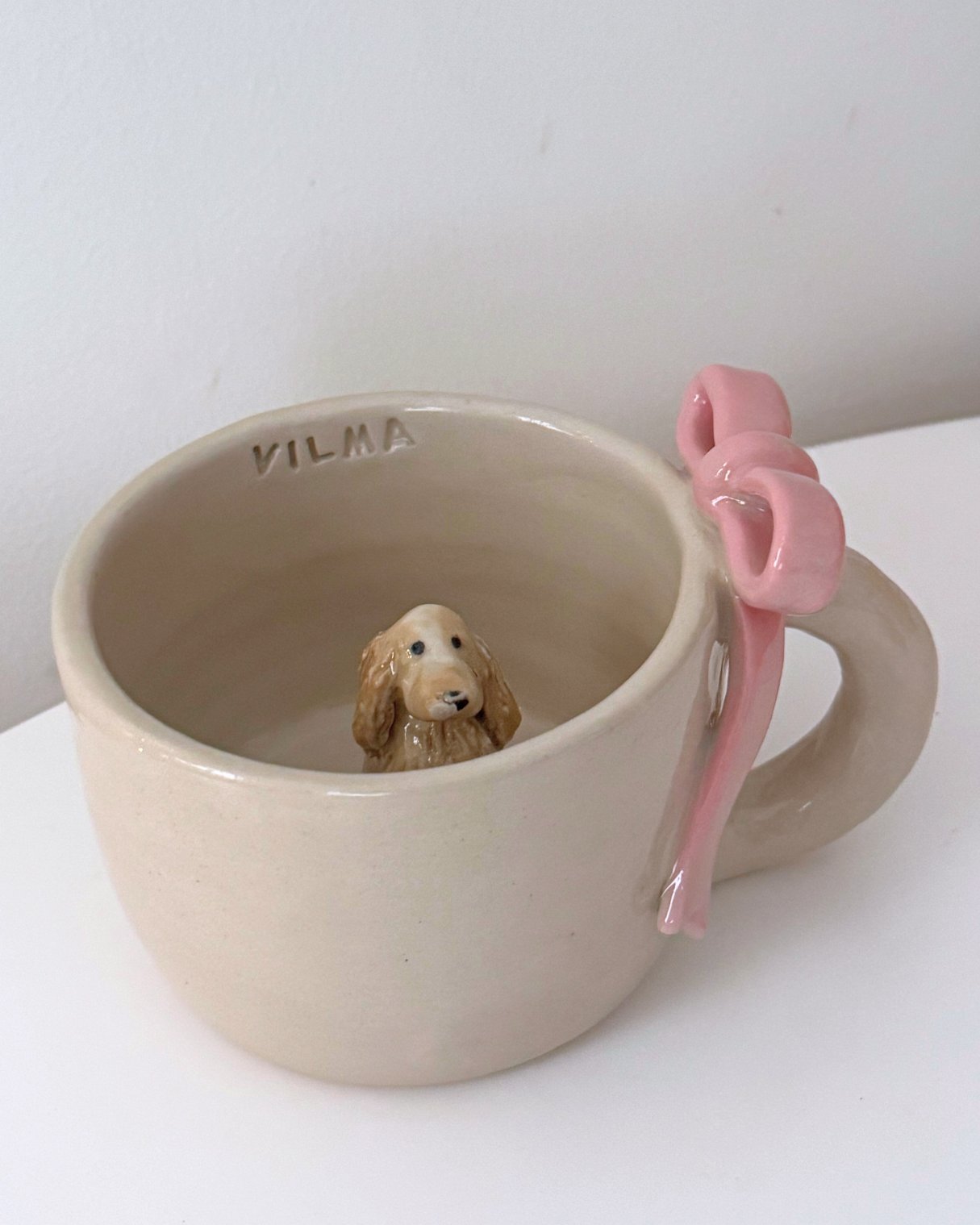 Personalisierte Haustiertasse mit Schleife